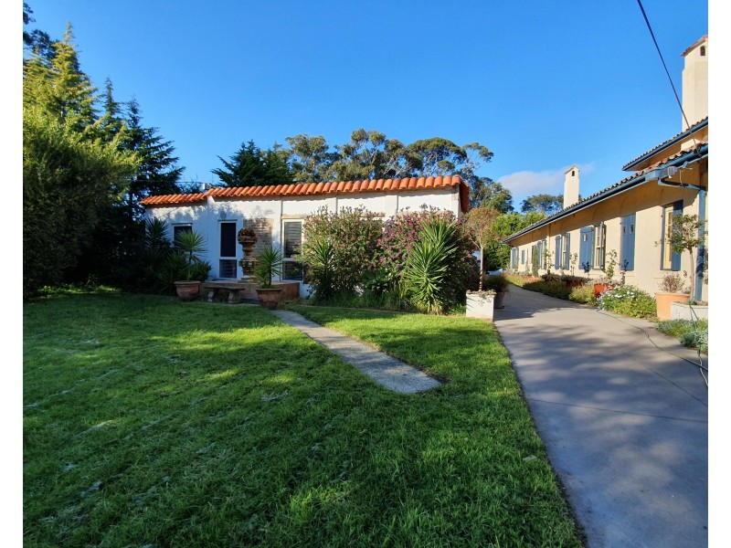 34A  Pinehill Drive, Frankston VIC 3199