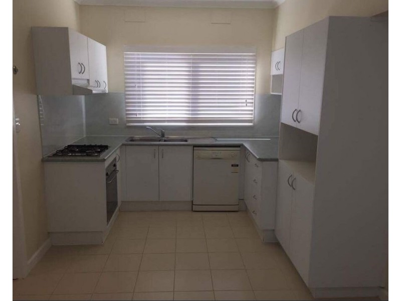 5 Gloria Avenue, Dandenong North VIC 3175