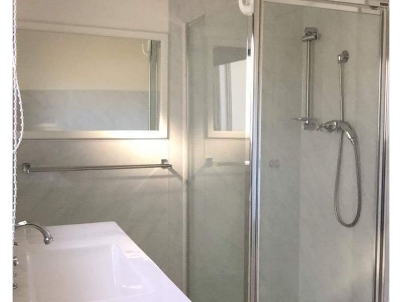 5 Gloria Avenue, Dandenong North VIC 3175