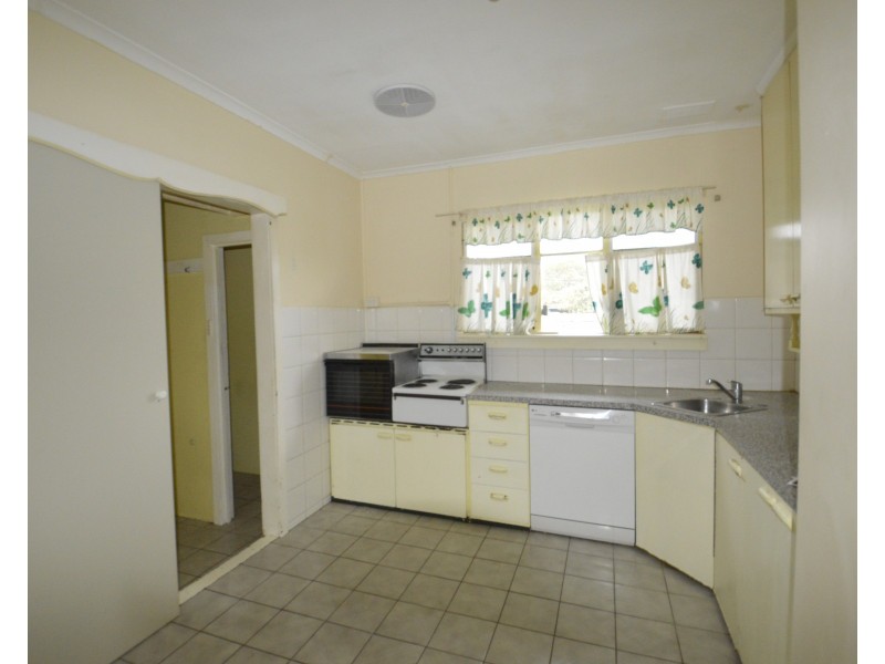 3 The Pines, Doveton VIC 3177