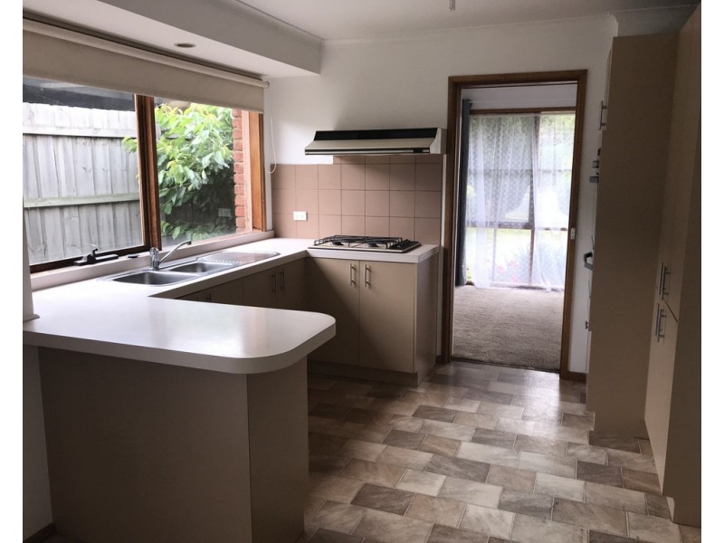 7 Parkes Way, Hampton Park VIC 3976