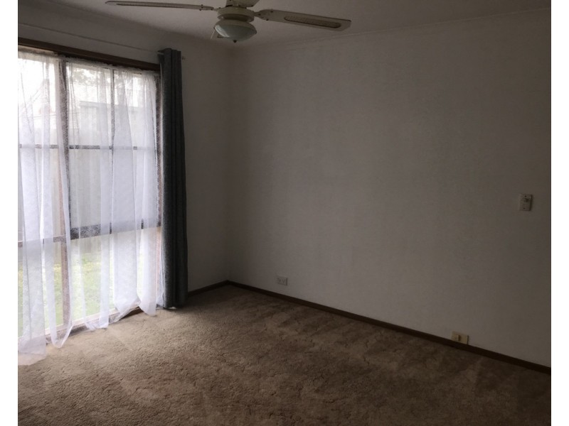 7 Parkes Way, Hampton Park VIC 3976