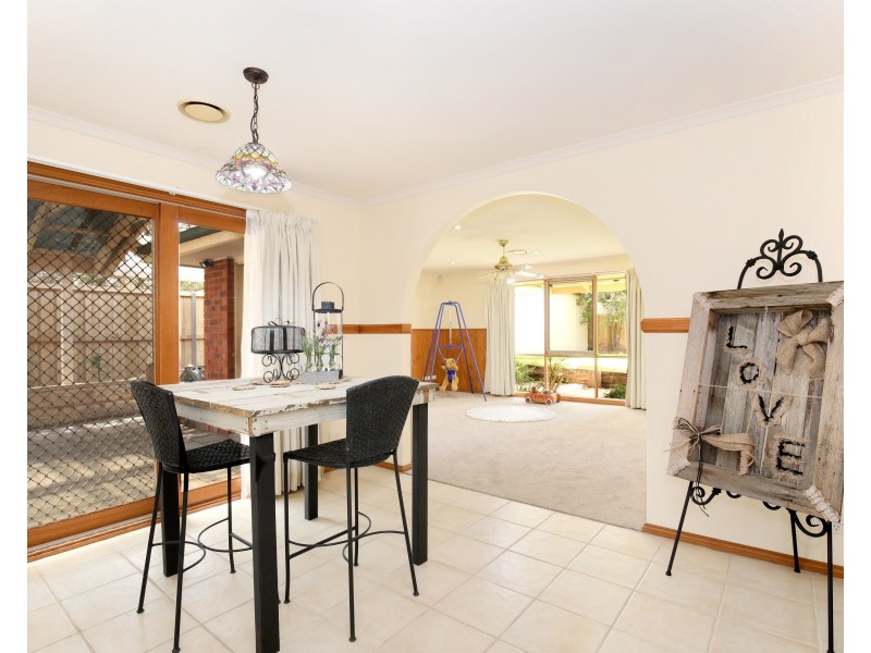 14 Lexcen Close, Berwick VIC 3806