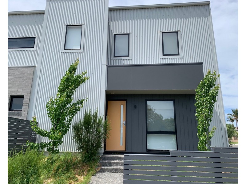 19 Queens Street, Dandenong North VIC 3175