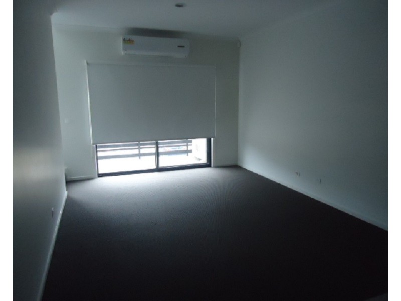 8A  Hornsby Street, Dandenong VIC 3175