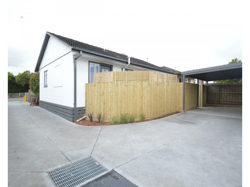 1/44  Tristania Street, Doveton VIC 3177