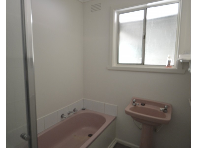 2/4 Sheales Street, Dandenong VIC 3175