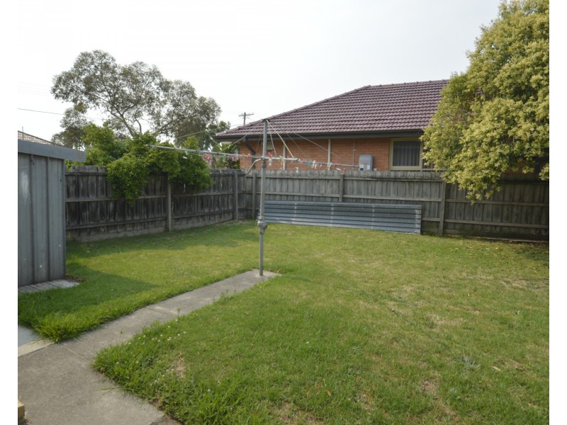 2/4 Sheales Street, Dandenong VIC 3175