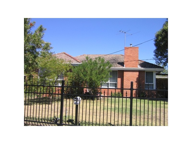 32 Mather Road, Noble Park VIC 3174