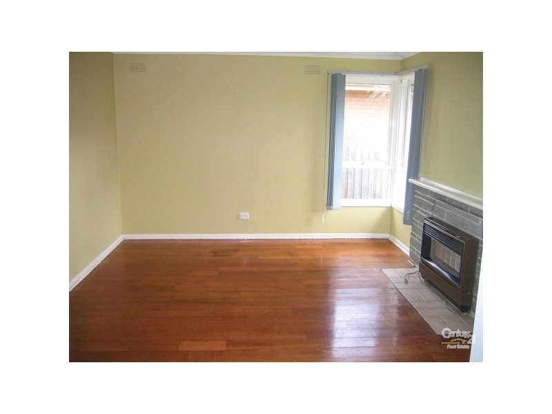 32 Mather Road, Noble Park VIC 3174