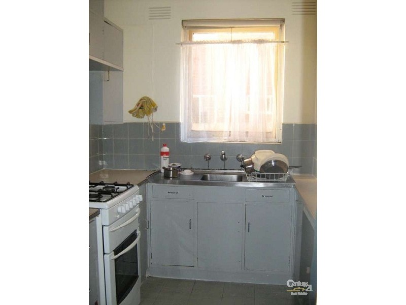 1/28 Kelvinside Road, Noble Park VIC 3174