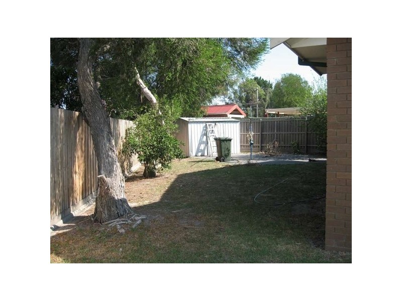 32 Springvalley Crescent, Keysborough VIC 3173