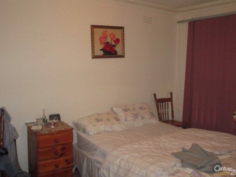 25 Bloomfield Road, Noble Park VIC 3174