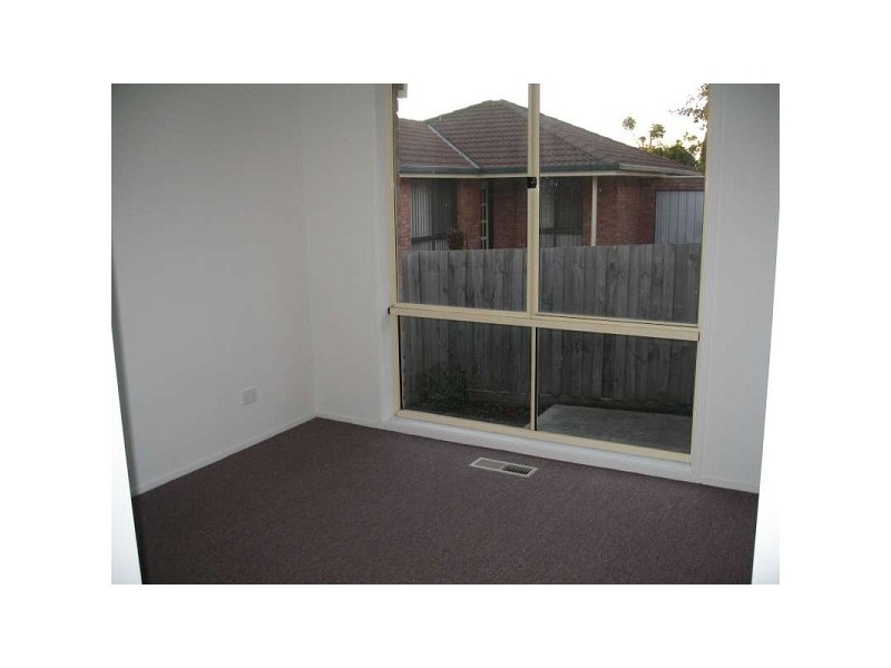 2/66 Doveton Avenue, Eumemmerring VIC 3177