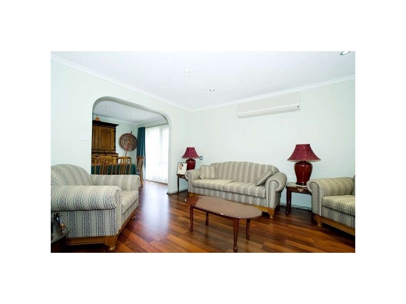 1 Nioka Court, Endeavour Hills VIC 3802