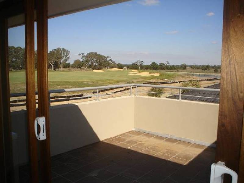 13 Flinders Chase, Sandhurst VIC 3977