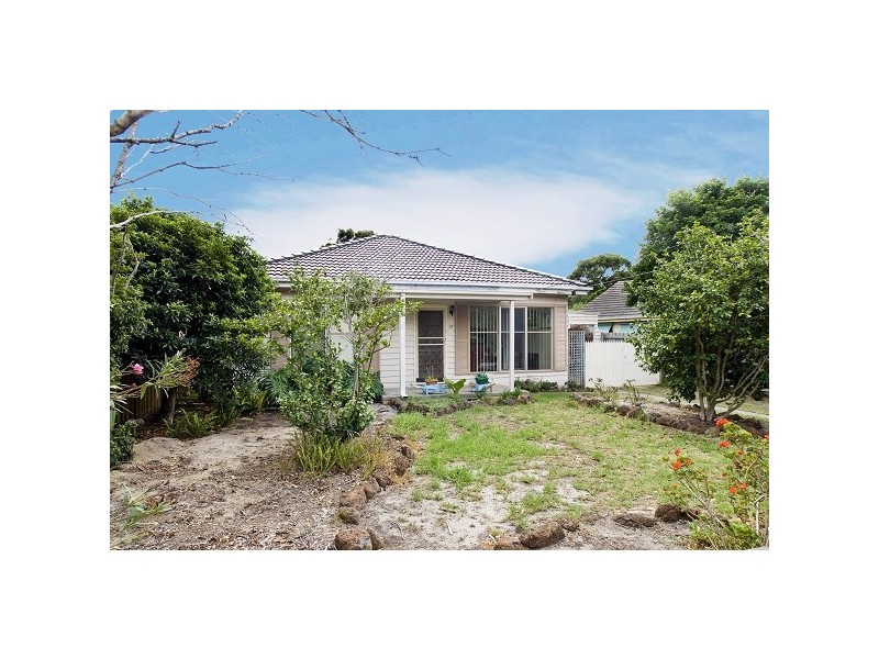 27 Boonong Avenue, Seaford VIC 3198