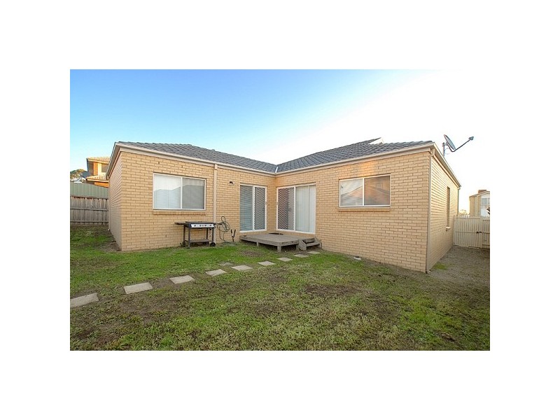 8/36 Pepperbush Crescent, Langwarrin VIC 3910