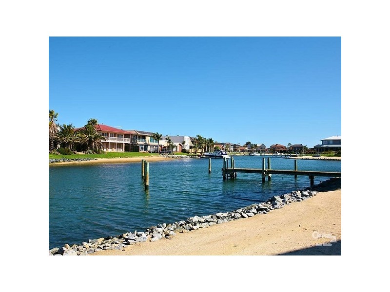 11 Staten Island, Patterson Lakes VIC 3197