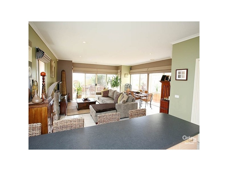 16 Tiller Lane, Patterson Lakes VIC 3197