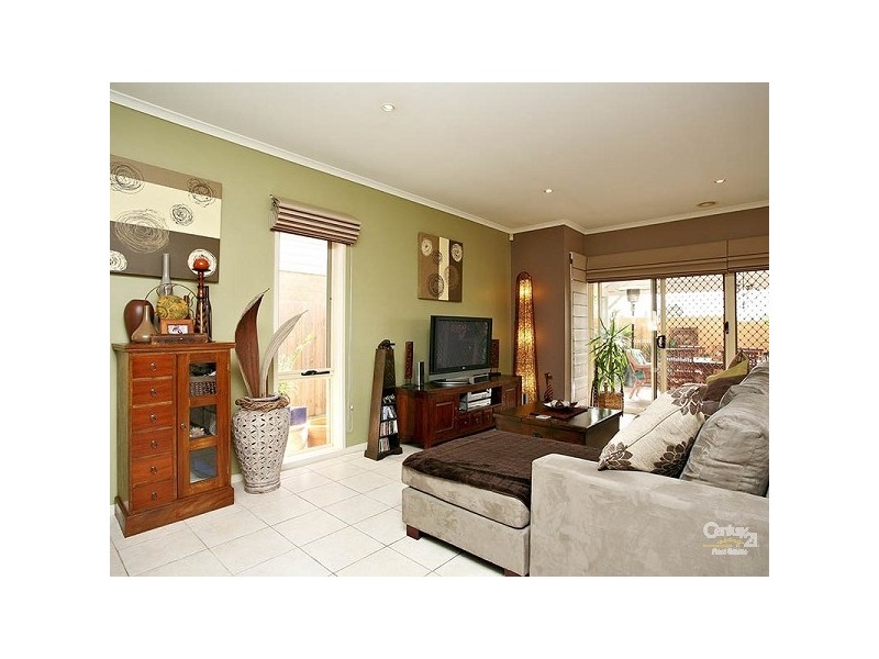 16 Tiller Lane, Patterson Lakes VIC 3197
