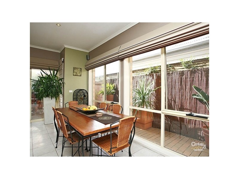 16 Tiller Lane, Patterson Lakes VIC 3197