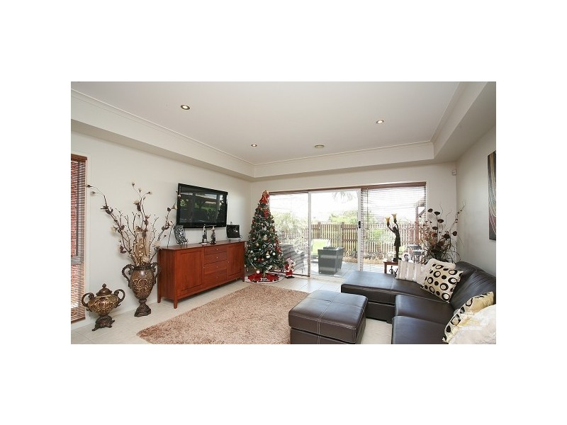 3 Starboard Lane, Patterson Lakes VIC 3197