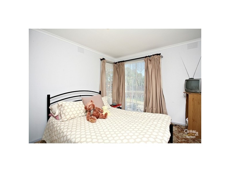 18 Kurrawa Crescent, Patterson Lakes VIC 3197