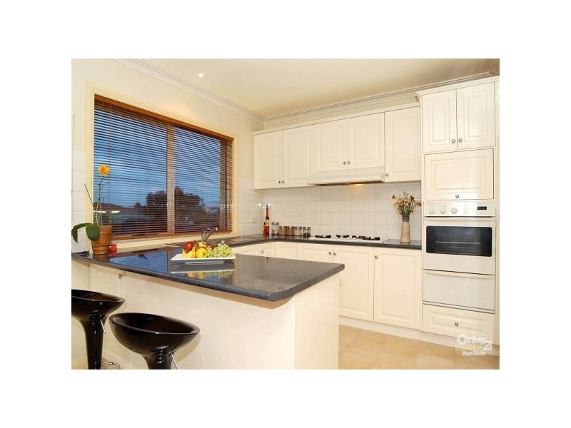 30 Scarborough Drive, Patterson Lakes VIC 3197