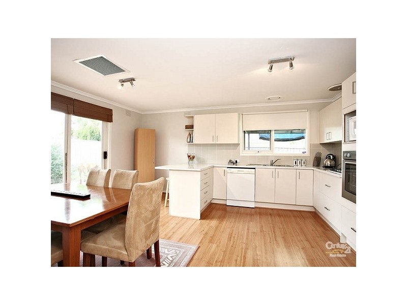 8 Terrigal Drive, Patterson Lakes VIC 3197