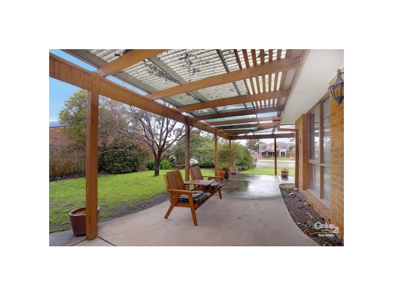 17 Gladesville Boulevard, Patterson Lakes VIC 3197