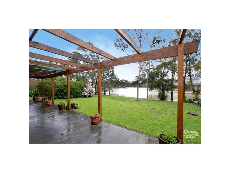 17 Gladesville Boulevard, Patterson Lakes VIC 3197