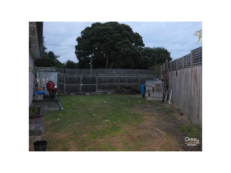 10 Frallon Crescent, Frankston VIC 3199
