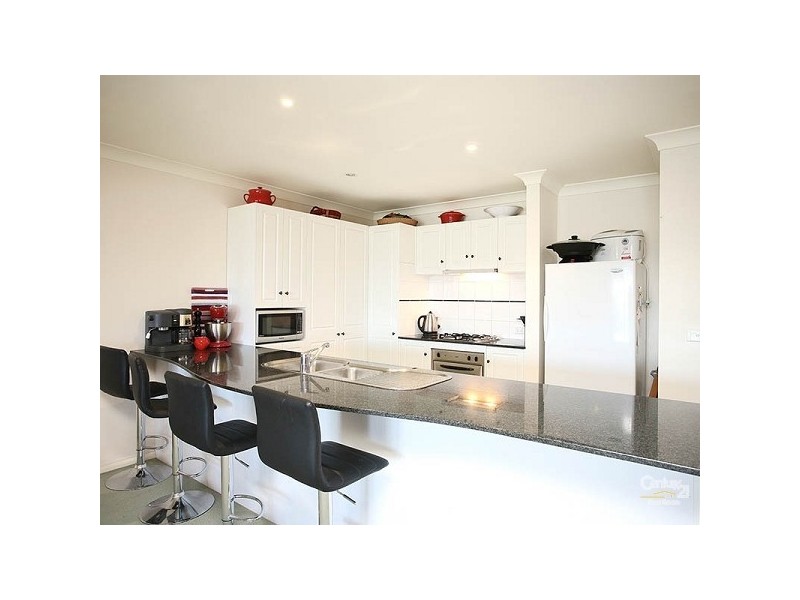 18 North Shore Drive, Patterson Lakes VIC 3197