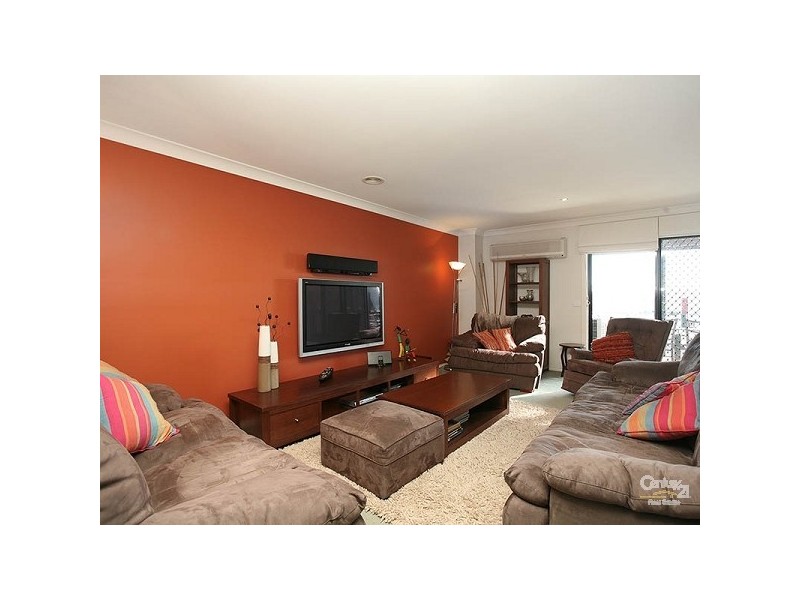 18 North Shore Drive, Patterson Lakes VIC 3197