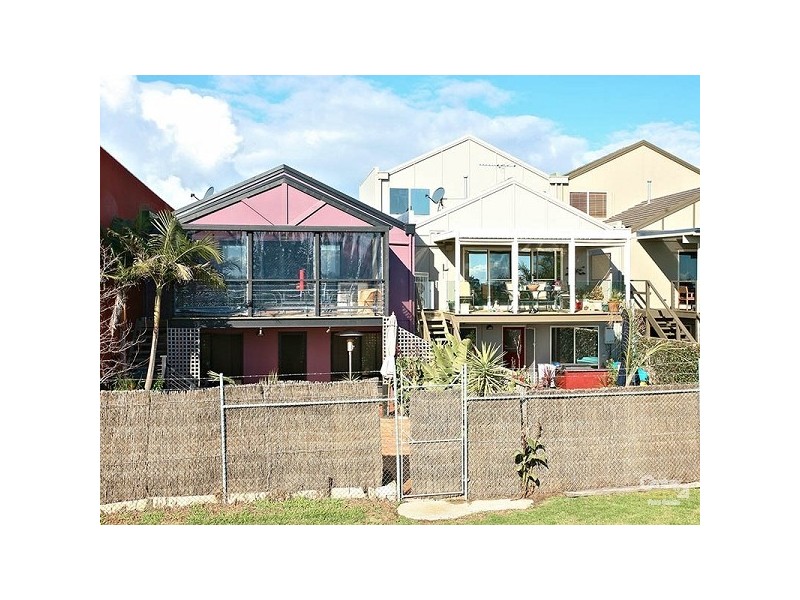 18 North Shore Drive, Patterson Lakes VIC 3197