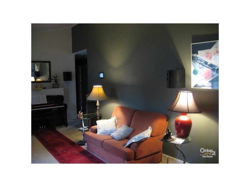 8 Rustic Dve, Bangholme VIC 3175