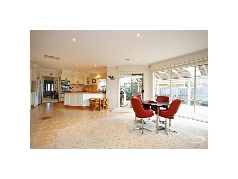 13 Carpentaria Court, Aspendale Gardens VIC 3195