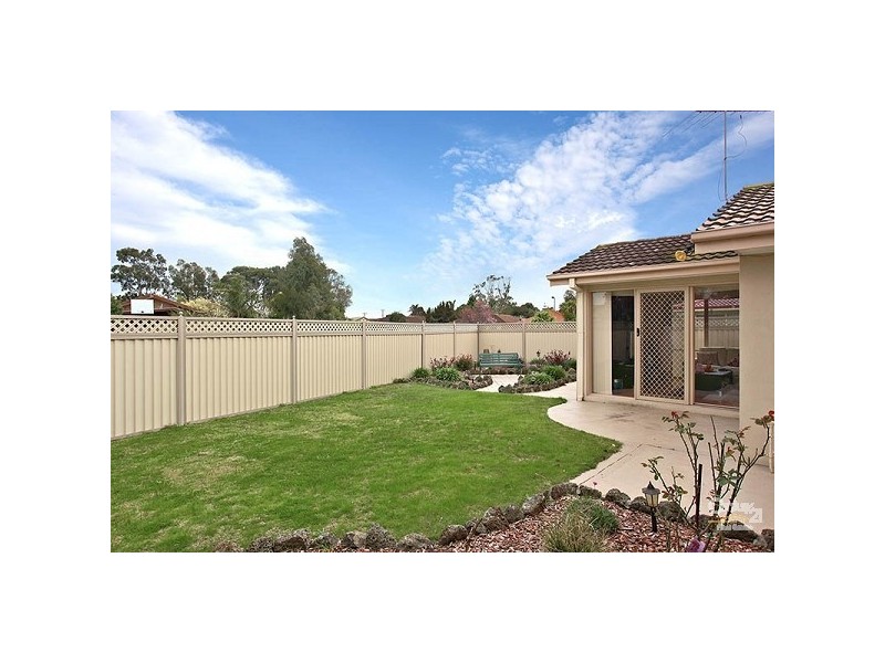3 Adelong Court, Patterson Lakes VIC 3197