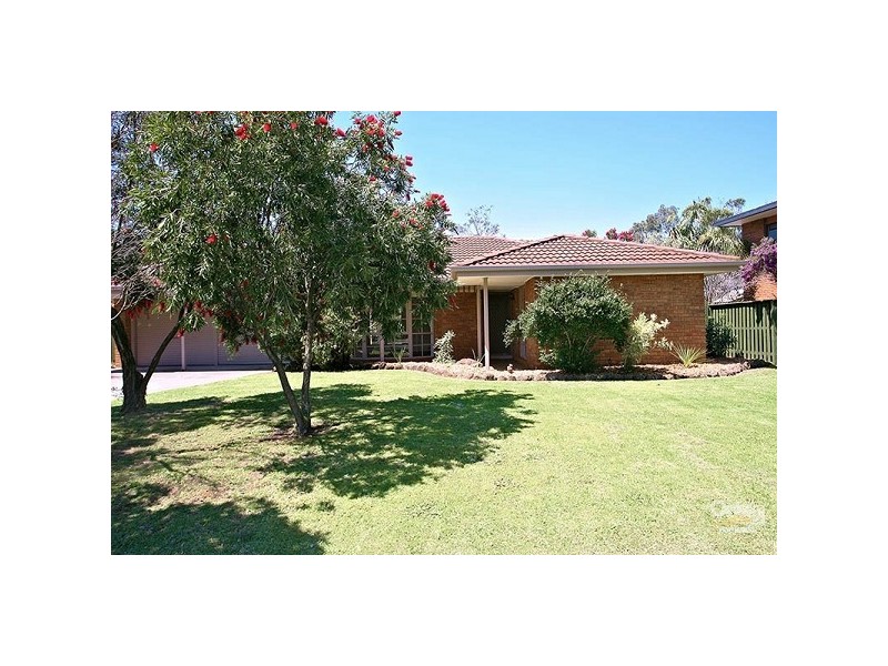 17 Gladesville Blvd, Patterson Lakes VIC 3197