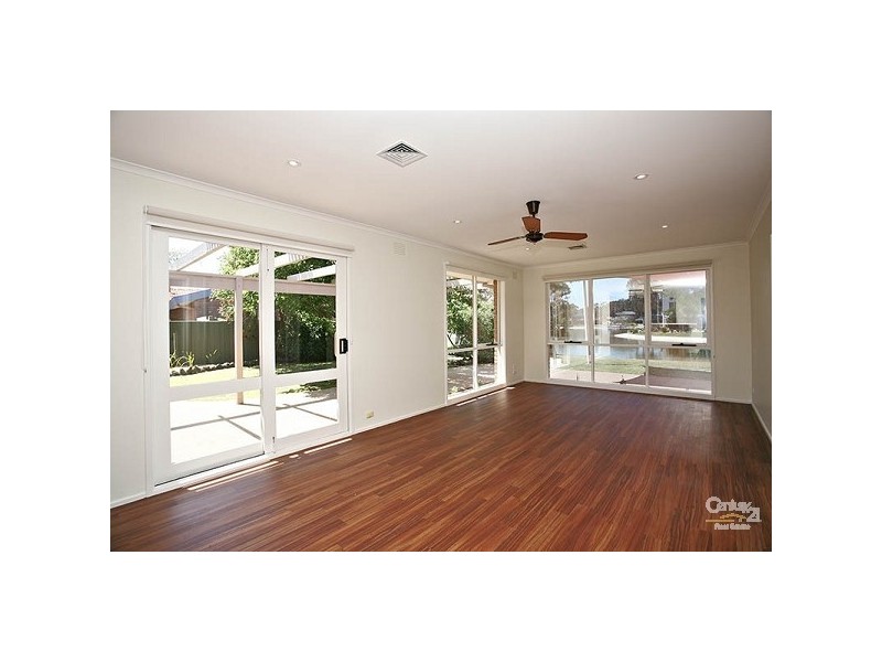 17 Gladesville Blvd, Patterson Lakes VIC 3197