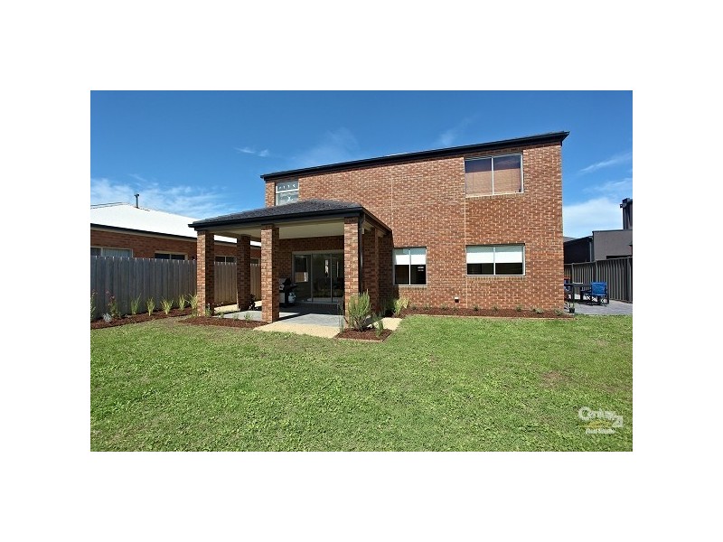 11 Webster Dve, Patterson Lakes VIC 3197