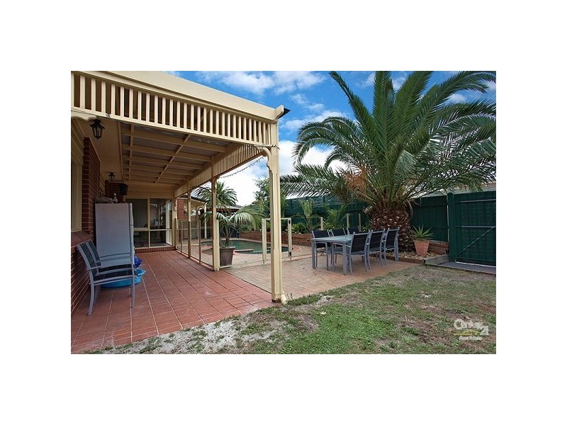 30 Harbour Dve, Patterson Lakes VIC 3197