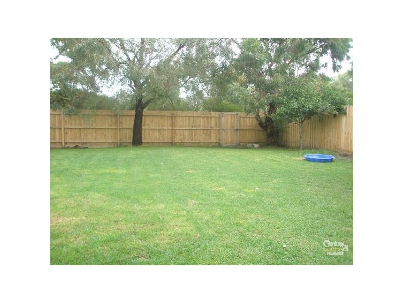 76 Palm Beach Dve, Patterson Lakes VIC 3197