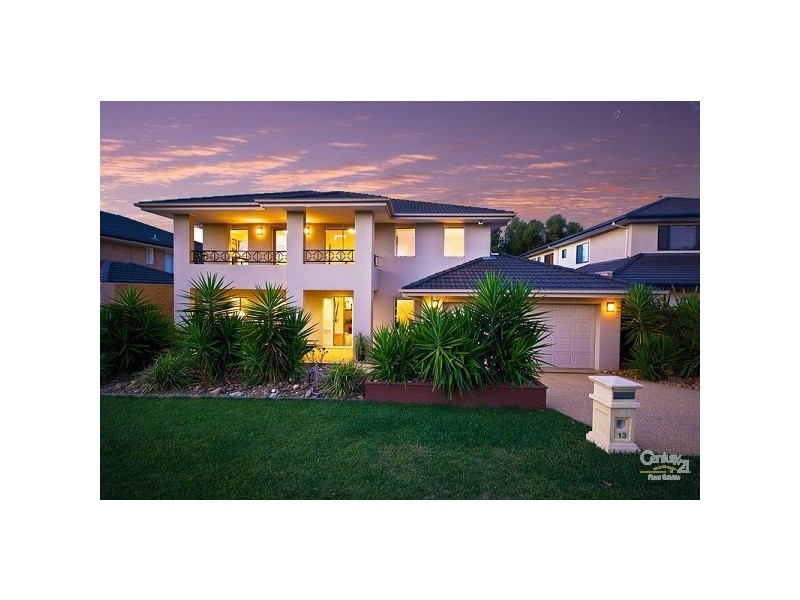 13 Commonwealth Tce, Sandhurst VIC 3977