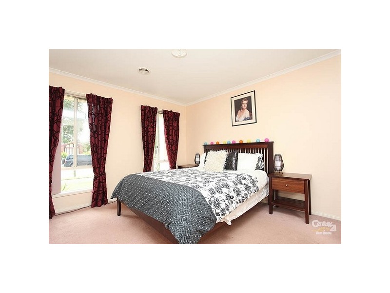 78 Harbour Dve, Patterson Lakes VIC 3197