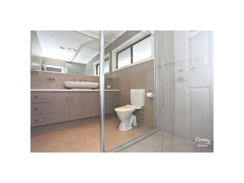 28 Quarterdeck Road, Sandhurst VIC 3977