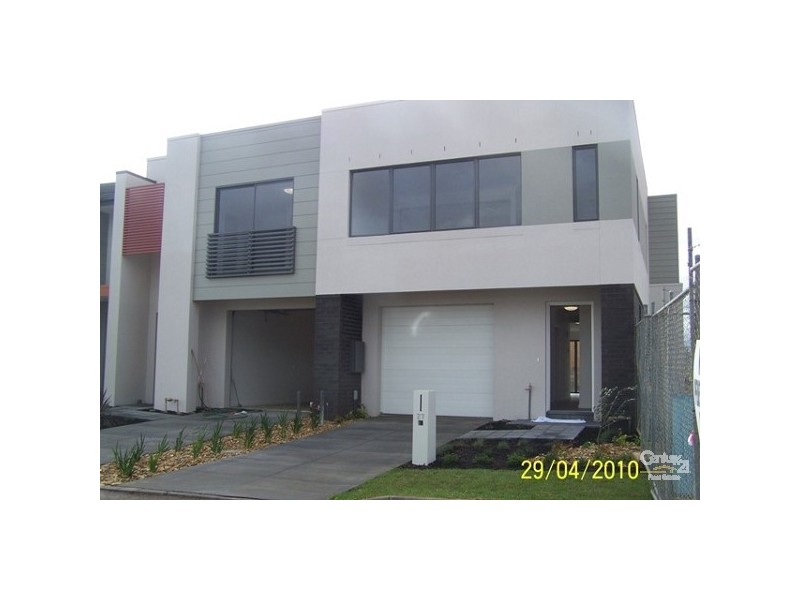 27 Edgbaston Way, Mulgrave VIC 3170