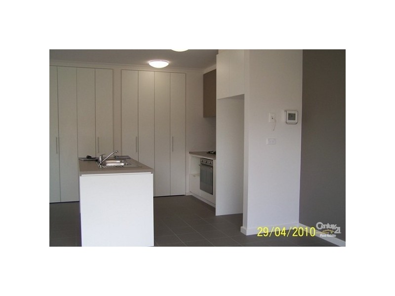 27 Edgbaston Way, Mulgrave VIC 3170