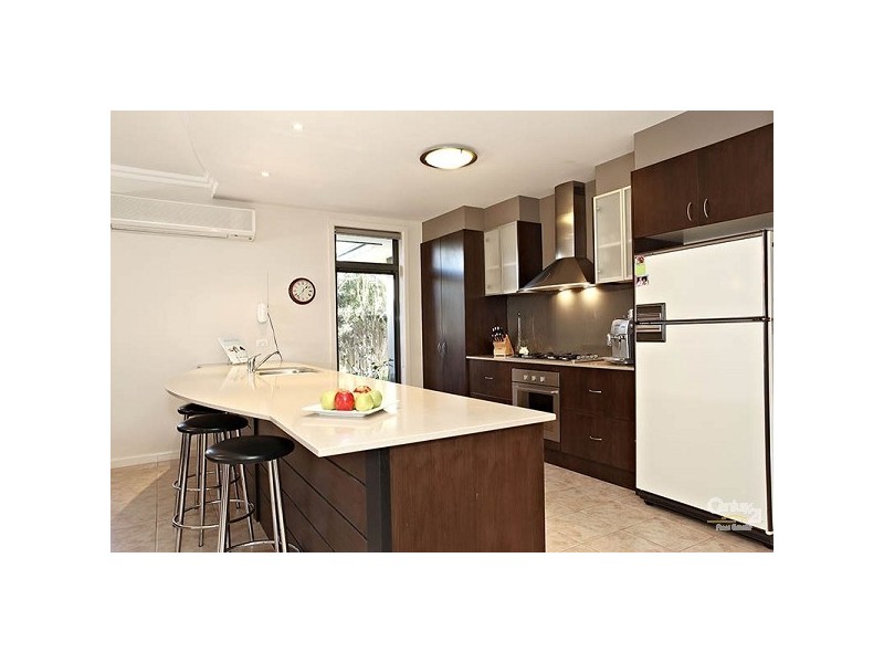 11 Cunningham Crescent, Sandhurst VIC 3977